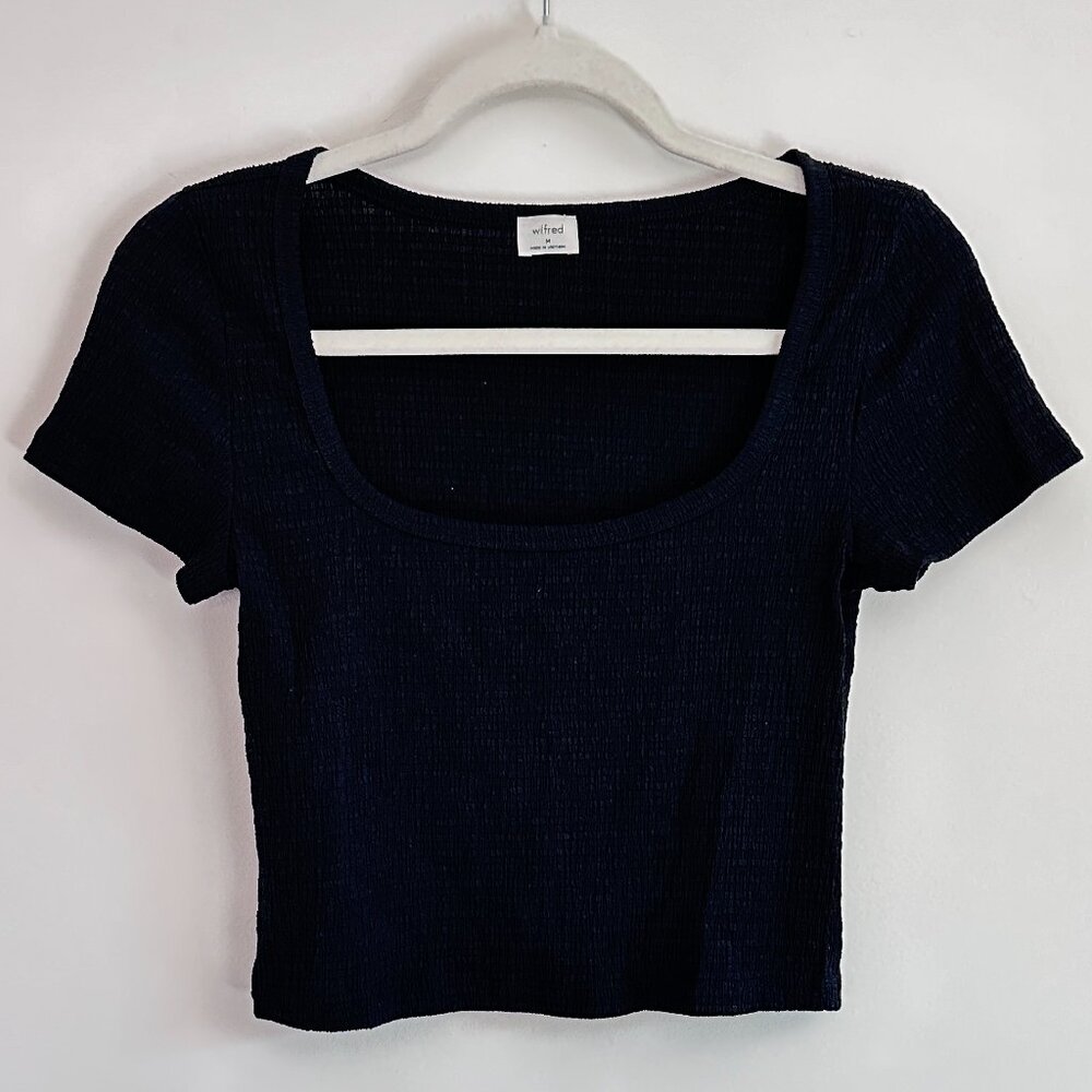 Aritzia Wilfred Yacht T-Shirt Seersucker square-neck t-shirt